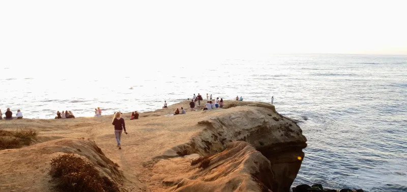 Chasing Likes to the Edge: The Hidden Danger Behind Sunset Cliffs' Most Viral Photo Spots