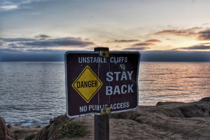 Don't Let the View Fool You: A Real Talk Safety Guide for Sunset Cliffs